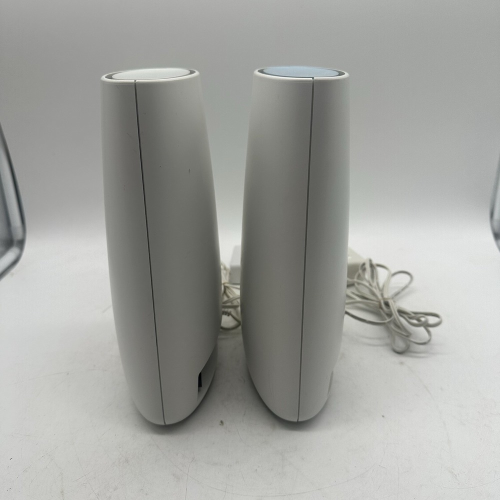Netgear Orbi Mesh Tri-band AC3000 Router RBR50 Router with RBS50 Satellite - Picture 3 of 6